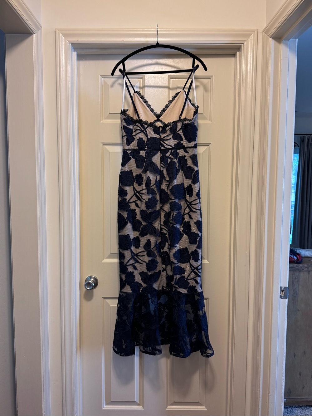 Lulus Alluring Dream Navy Blue Floral Mesh Lace Trumpet Midi Dress - Size S - Picture 3 of 3